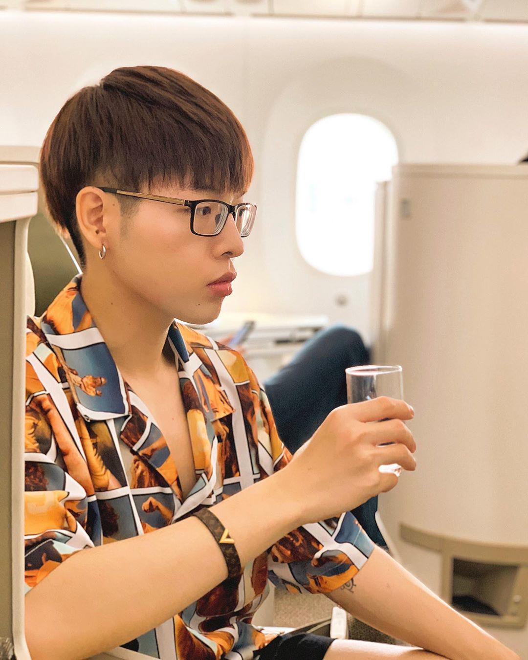 Riêng gì hội mỹ nhân, các nam thần Vbiz cũng chăm trang điểm đậm và chỉnh ảnh quá tay - 4