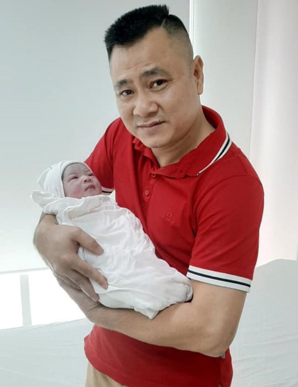 hai "ba tao" mang bau trong nam 2019, nguoi thai doi van thon gon, nguoi tang vun vut len 80kg - 10