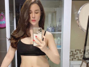 Bà bầu - 30 Tết, Diệp Lâm Anh gây sốc khi tự tin khoe bụng bà đẻ chưa thon gọn sau sinh