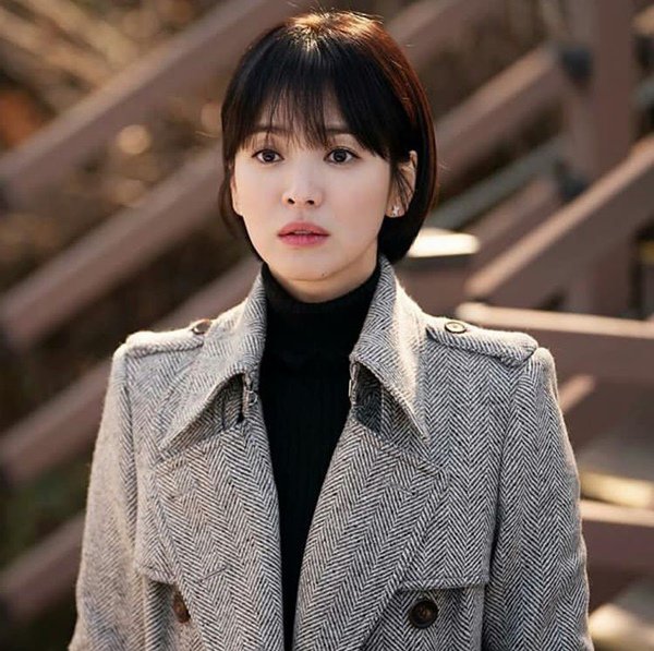 Đầu năm mới, Song Hye Kyo leo lên top tìm kiếm chỉ vì khoe một nhân vật - 1