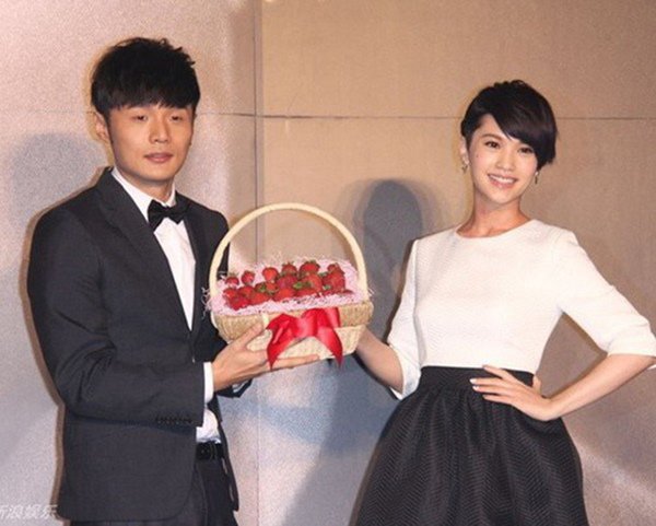 Tết đầu tiên sau khi cưới, Dương Thừa Lâm ở nhà một mình với mẹ chồng không có ông xã - 6