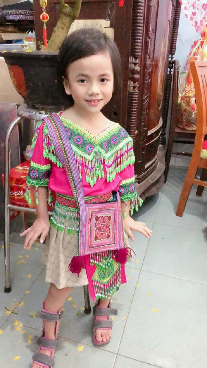 Bất ngờ hình ảnh mới của bé Pàng liệt chân, không manh áo giữa trời đông trong dịp Tết - 3