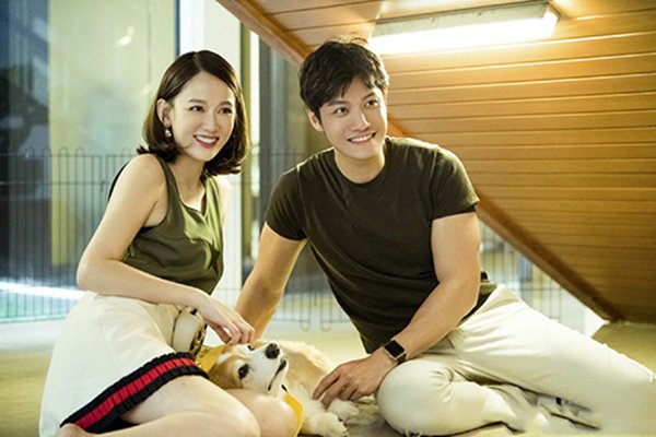 Diện váy cưới ngày đầu năm, Trần Kiều Ân khiến fan ngã ngửa khi chú rể lộ mặt - 8