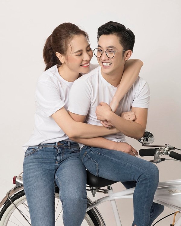 Chồng thấp vợ cao, 3 cặp đôi này vẫn cực đẹp đôi nhờ mặc đồng điệu từ nhà ra phố - 12