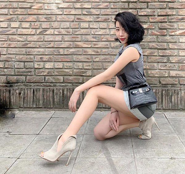 Hai hotmom nổi tiếng amp;#34;mắn đẻamp;#34;: Càng bầu càng đẹp, sinh lần 5 vẫn được động viên amp;#34;đẻ hết trứngamp;#34; - 6