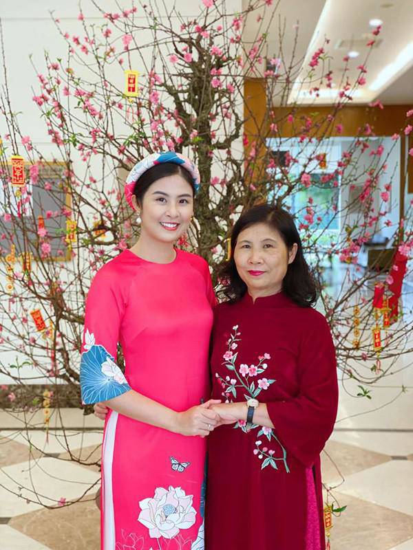 Nghi vấn HH Ngọc Hân sắp làm đám cưới, thân thiết với gia đình bạn trai amp;#34;soái caamp;#34; dịp Tết - 6