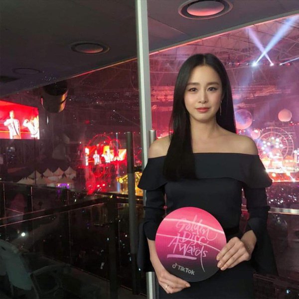 Ngắm loạt ảnh thời sinh viên của Kim Tae Hee, ai cũng trầm trồ vì nhan sắc miễn chê - 9