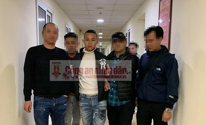 Tin tức 24h: Rùng mình lời khai của nghi phạm sát hại cô gái trẻ, giấu xác bên bờ suối - 1