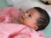 Làm mẹ - Trẻ sơ sinh đầu to thường thông minh hơn người, tương lai đỗ đạt thành tài