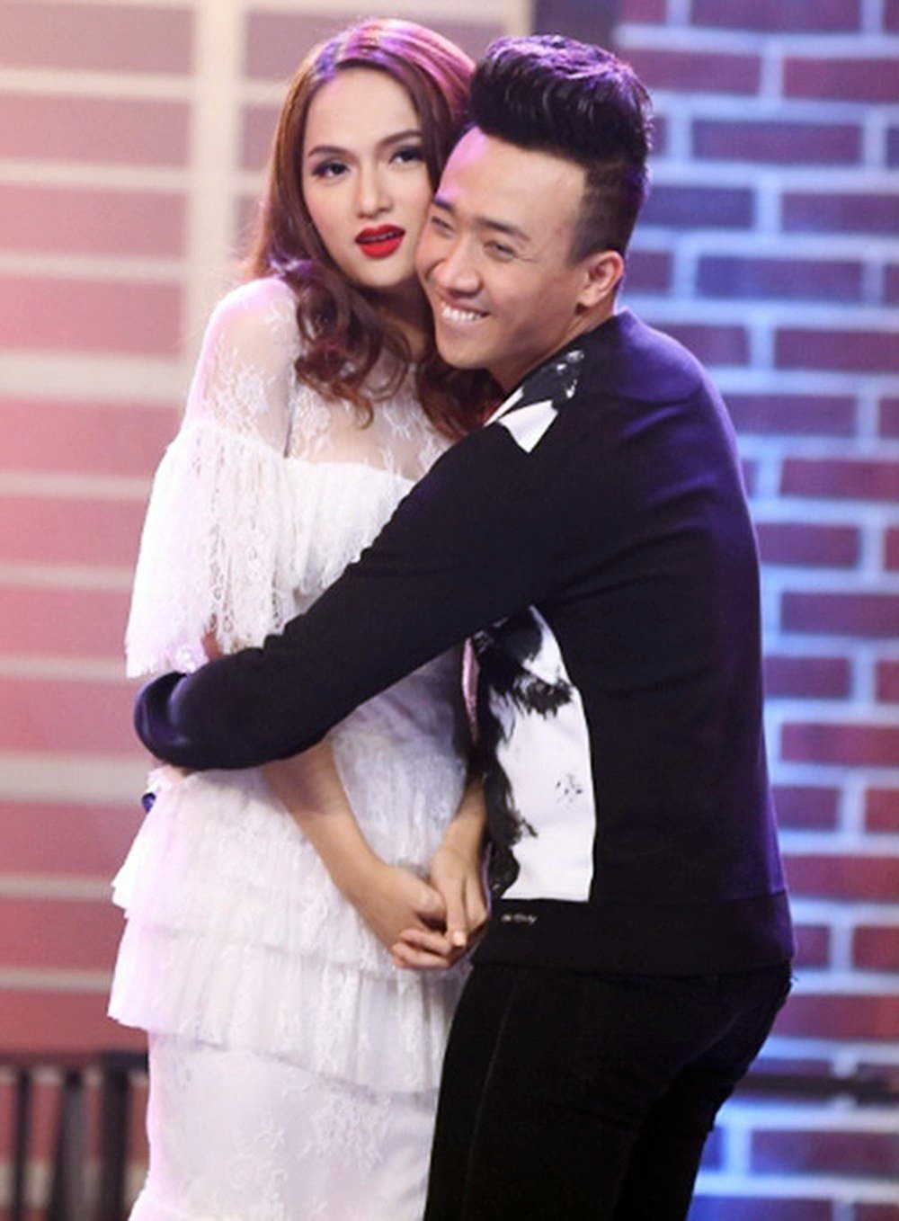 Ngoài bạn thân Anh Đức, Trấn Thành còn luôn mong cô em xinh đẹp Hương Giang hết ế - 2