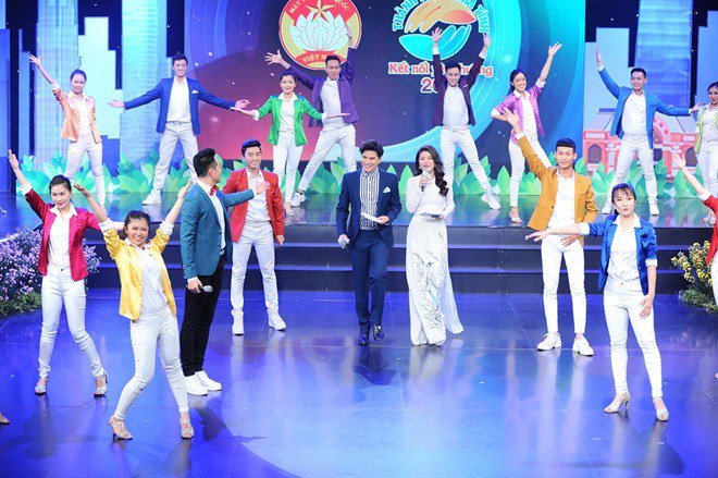 Mặc showbiz náo nhiệt chạy show sự kiện, MC Vũ Mạnh Cường quyết đi amp;#34;ngược dòngamp;#34; - 5