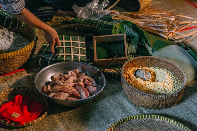 Lâm Vỹ Dạ vào bếp nấu ăn cùng mẹ chồng, nhan sắc của bà khiến ai cũng chú ý - 10