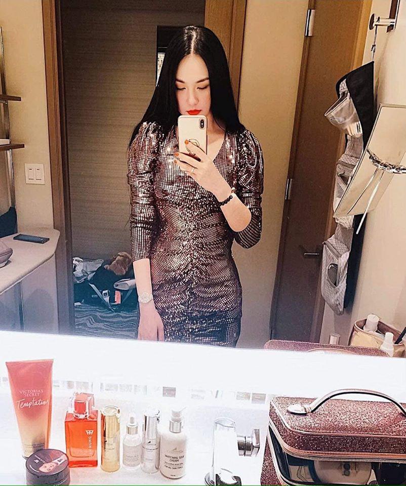 Những cô vợ amp;#34;đáng tuổi cháuamp;#34; của sao Việt, đẻ bao lần vẫn đẹp nõn nà - 8