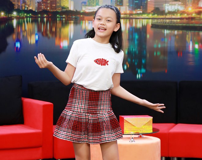 Lo con bị bạn trai nắm tay, ông bố amp;#34;Bố ơi, mình đi đâu thếamp;#34; choáng khi bé trả lời - 2