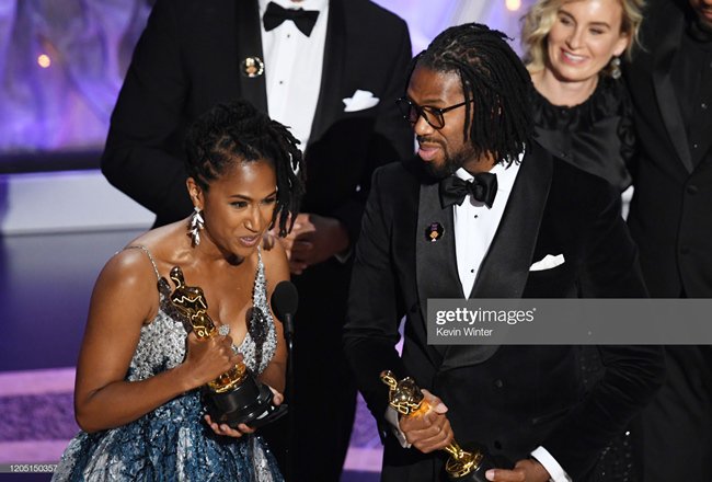 Oscar 2020 tri ân nam diễn viên Cao Dĩ Tường, khán giả không khỏi rơi nước mắt - 19