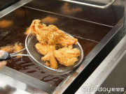 Sức khỏe - Cô bé 14 tuổi có khối u ở ngực trái, thực phẩm chiên rán là “thủ phạm” có liên quan