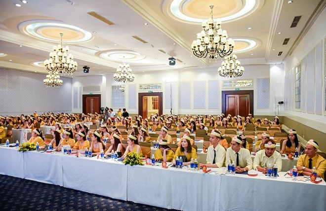 Doanh nhân Hoàng Thị Ngọc tỏa sáng trong đại hội đầu năm của hệ thống TMV Ngọc Hương - 6