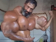 Sức khỏe - Người đàn ông có ngực khủng hơn phụ nữ và lý do phía sau thật sự đáng sợ