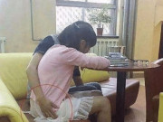 Làm mẹ - Ứng xử thế nào khi con yêu sớm?