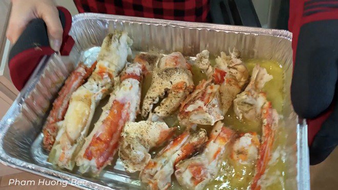 Khổ như Phạm Hương, làm món ăn sang chảnh lại bị chê dốt tiếng Anh, mất vệ sinh - 9