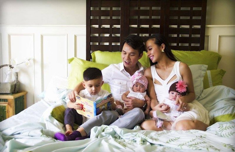 Thậm chí, để sinh được 3 đứa trẻ đáng yêu như thiên thần này, Huyền Ny đã từng 4 lần khác sảy thai dù sức khoẻ của cô và chồng hoàn toàn bình thường.
