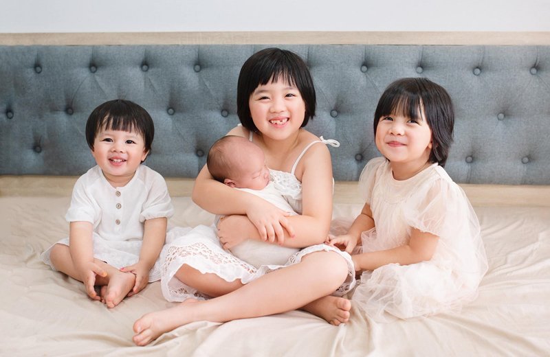 Sau khi sinh bé thứ 4, Minh Trang cho biết cô không có ý định sinh thêm. Cô muốn tập trung chăm sóc tốt cho 4 bé và hoàn thành những dự án đã đề ra. 
