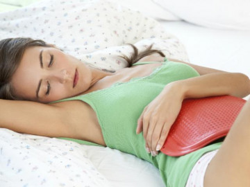 Khi bị đau bụng kinh, chị em cần phải làm gì?