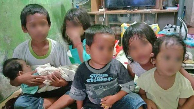 bo qua doi ngay trong dam tang me, 6 dua tre mo coi chi trong mot ngay - 1