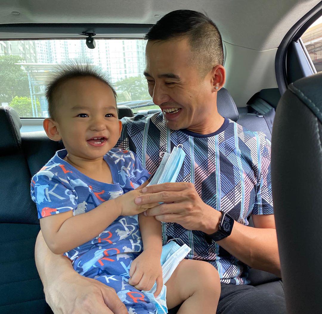 Lương Thế Thành amp;#34;đứng hìnhamp;#34; trước hành động quan tâm bố đáng yêu của con trai 18 tháng tuổi  - 1
