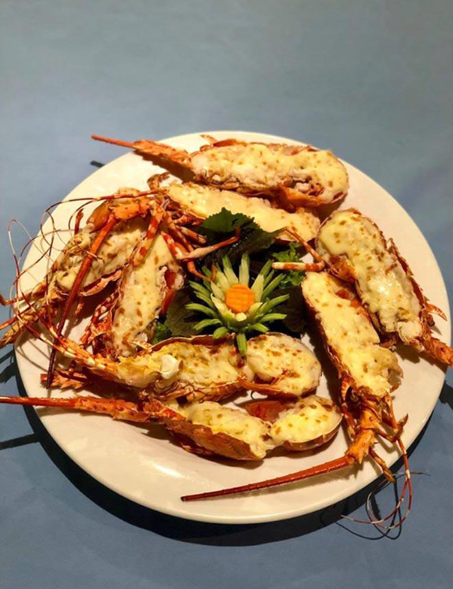 Cách làm tôm hùm nướng phô mai kết hợp bơ tỏi ngon như ngoài hàng-4