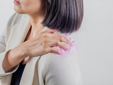 Cơ thể xuất hiện “1 mùi, 1 nóng, 1 đau” chứng tỏ bệnh xơ gan đã xuất hiện