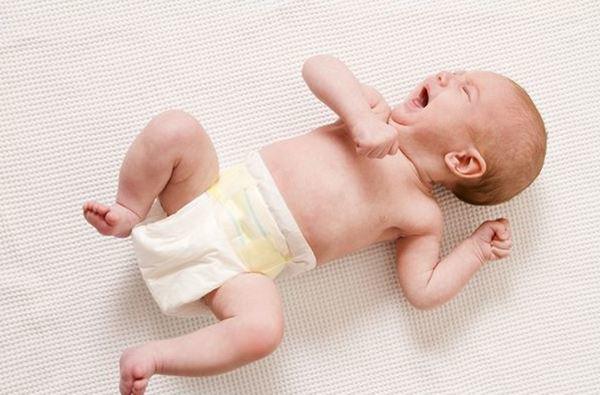 Tại sao trẻ sơ sinh khó ngủ vào ban đêm, khắc phục thế nào? - 2