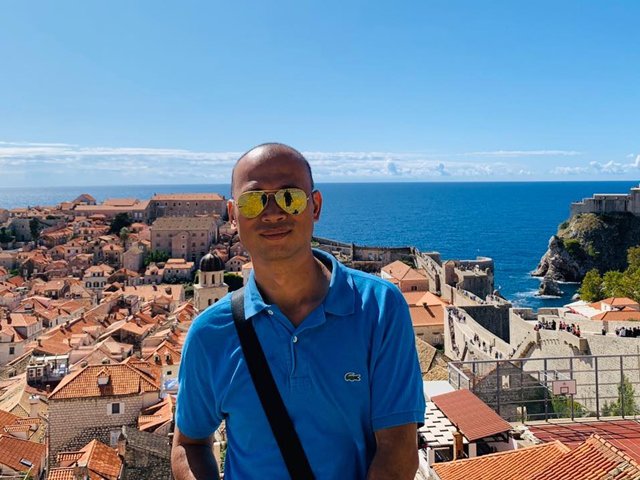 MC Long Vũ Chiếc nón kỳ diệu sống ra sao trước khi từ nhiệm ở truyền hình cáp VTV?