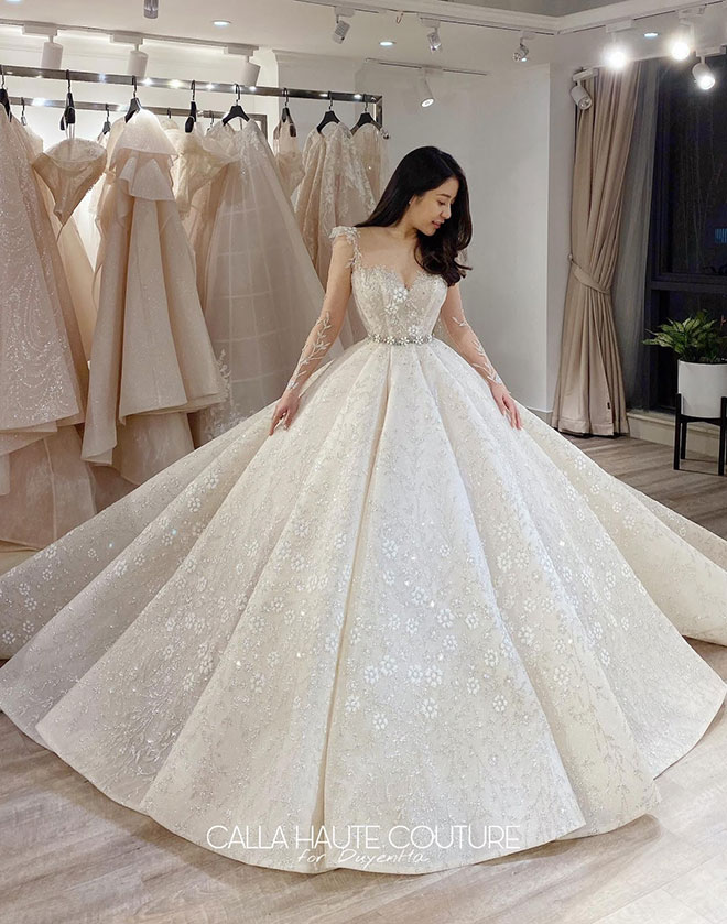 Trình làng chiếc váy cưới Haute Couture mới nhất của NTK Phương Linh ·  SaoStyle