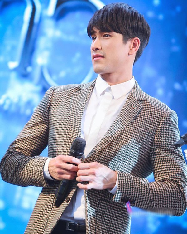 Ngọc nữ xứ chùa Vàng và chuyện tình cổ tích 10 năm với tài tử số 1 đất Thái - 13