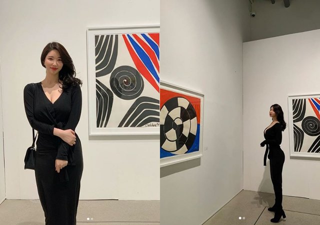 co gai khoe nguc do so den nghet tho khi di choi bao tang, dan mang lung suc danh tinh - 1