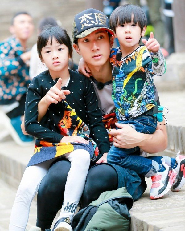 Khoe ảnh thời thanh niên, người đàn ông từng amp;#34;giấu vợ như giấu vàngamp;#34; công bố chuyện hỷ - 6