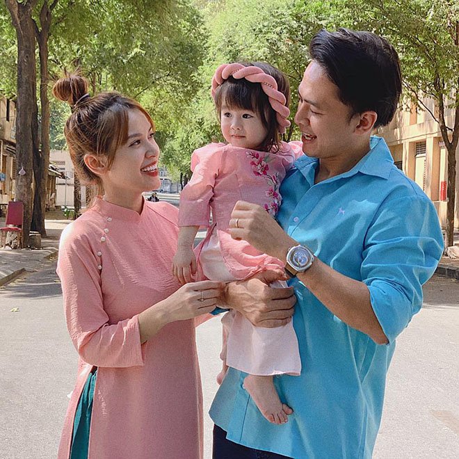 Nuôi con gái kiểu Tú Vi - Văn Anh: Dạy tự bảo vệ bản thân trước amp;#34;công dung ngôn hạnhamp;#34; - 10