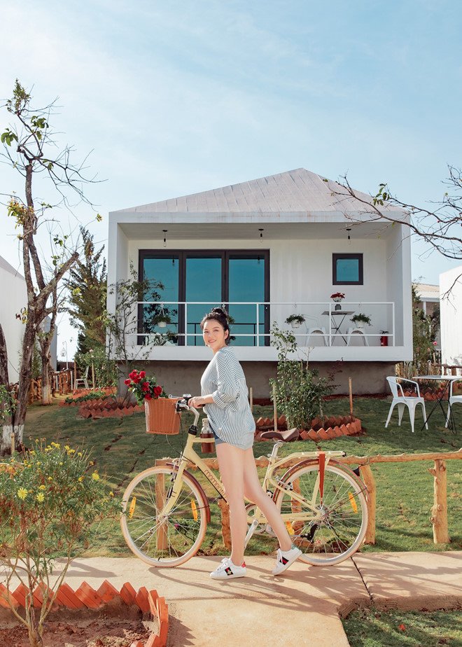 Cơ ngơi hàng nghìn m2: Ngọc Sơn chưa là gì so với mỹ nữ có vòng 3 lớn nhất Vbiz - 8