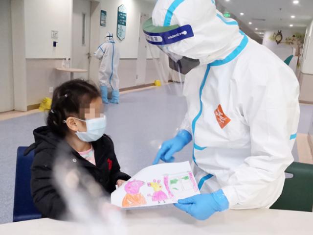 Cập nhật COVID-19 ngày 7/3: Chuyên gia Trung Quốc cho biết trẻ có nguy cơ mắc bệnh như người lớn