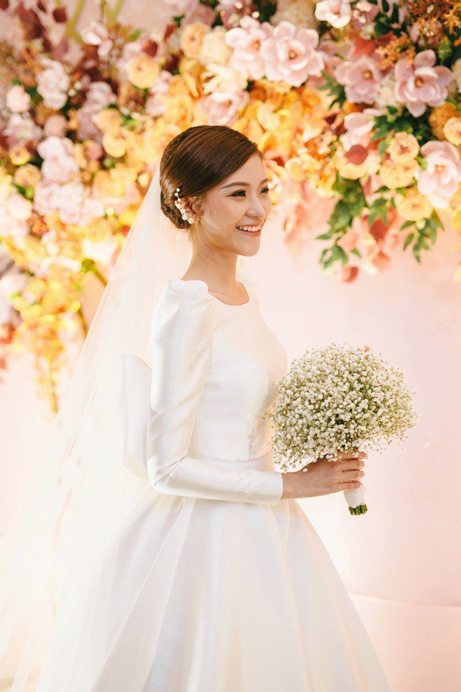 Đám cưới amp;#34;cổ tíchamp;#34; xúc động của BTV Thời sự VTV Cẩm Tú và trai đẹp Người Ấy Là Ai - 12