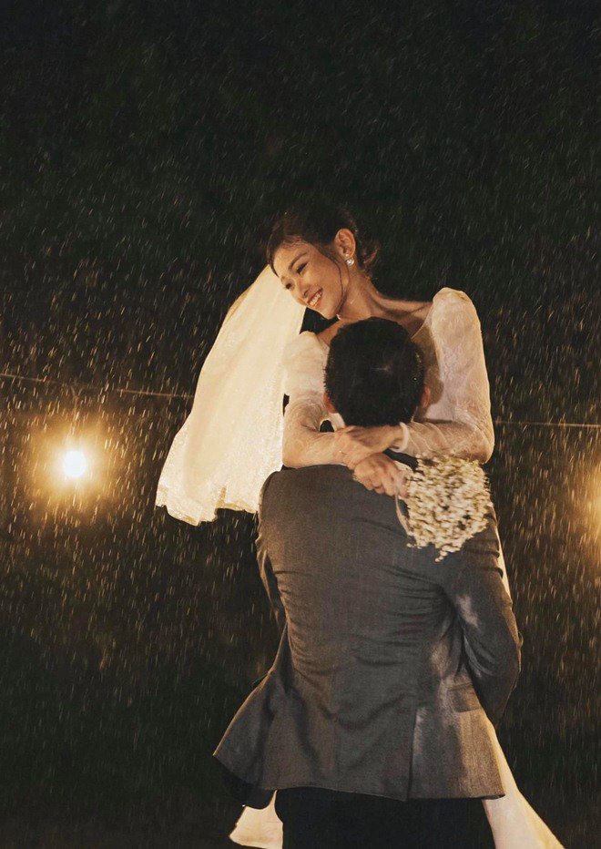 Đám cưới amp;#34;cổ tíchamp;#34; xúc động của BTV Thời sự VTV Cẩm Tú và trai đẹp Người Ấy Là Ai - 3