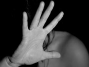 Tin tức - Đi ăn tiệc với đối tác đến mức say xỉn, người phụ nữ sốc nặng khi tỉnh dậy