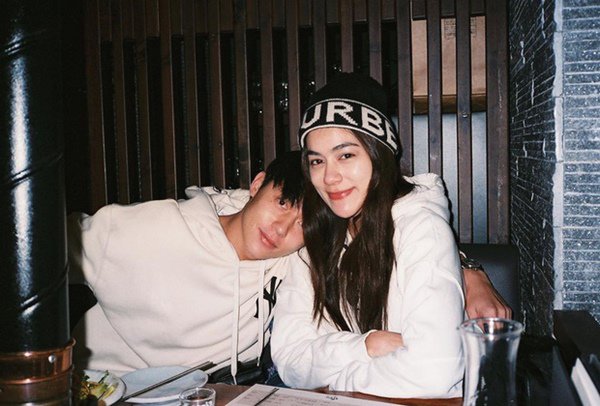 Bông hồng lai đẹp nhất đất Thái và chuyện tình bị ghét bỏ vì mang tiếng amp;#34;ăn cháo đá bátamp;#34; - 13