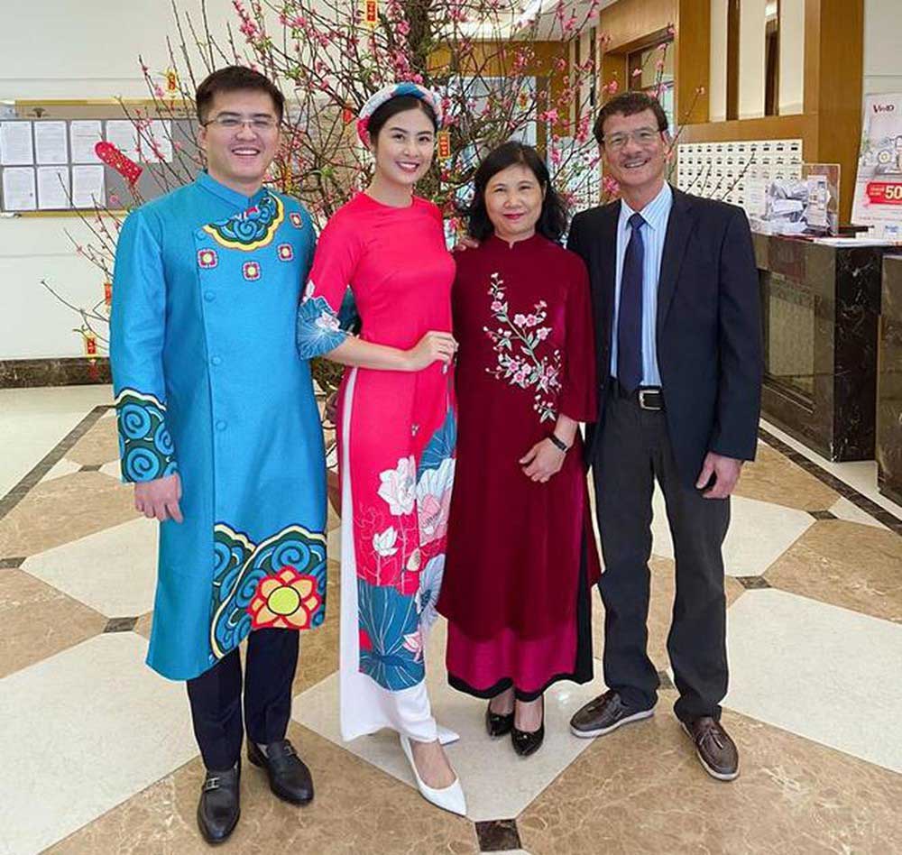 Hoa hậu Ngọc Hân hoãn đám cưới với bạn trai yêu 10 năm vì dịch COVID-19 - 3