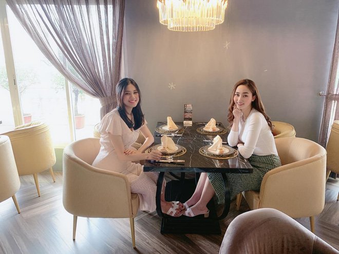 Chị em ruột cùng là Á hậu, cùng lấy chồng đại gia và mang bầu trước cưới ở tuổi 24 - 1