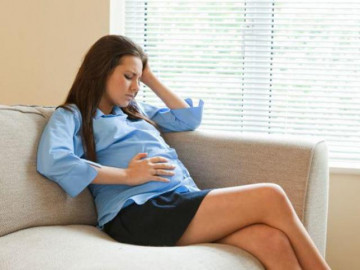 Bà bầu bị trĩ có sinh thường được không, có nguy hiểm không?