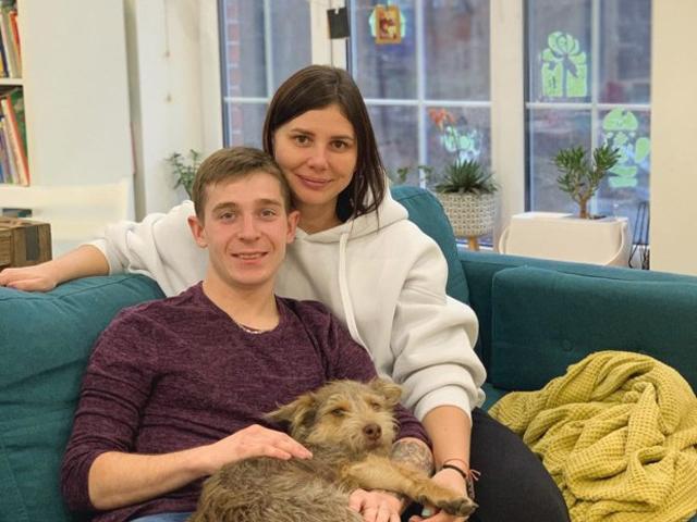 Nghe tiếng nhạy cảm giữa đêm, chồng sốc nặng phát hiện sự thật về vợ và con trai riêng