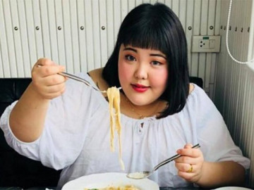 Mùa dịch đừng ăn nhiều mì tôm bởi đây chính là kẻ thù không đội trời chung của sắc đẹp