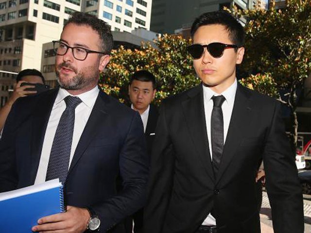 Vụ xử tài tử tấn công tình dục tại Úc bị hoãn vì thẩm phán nghi nhiễm virus corona